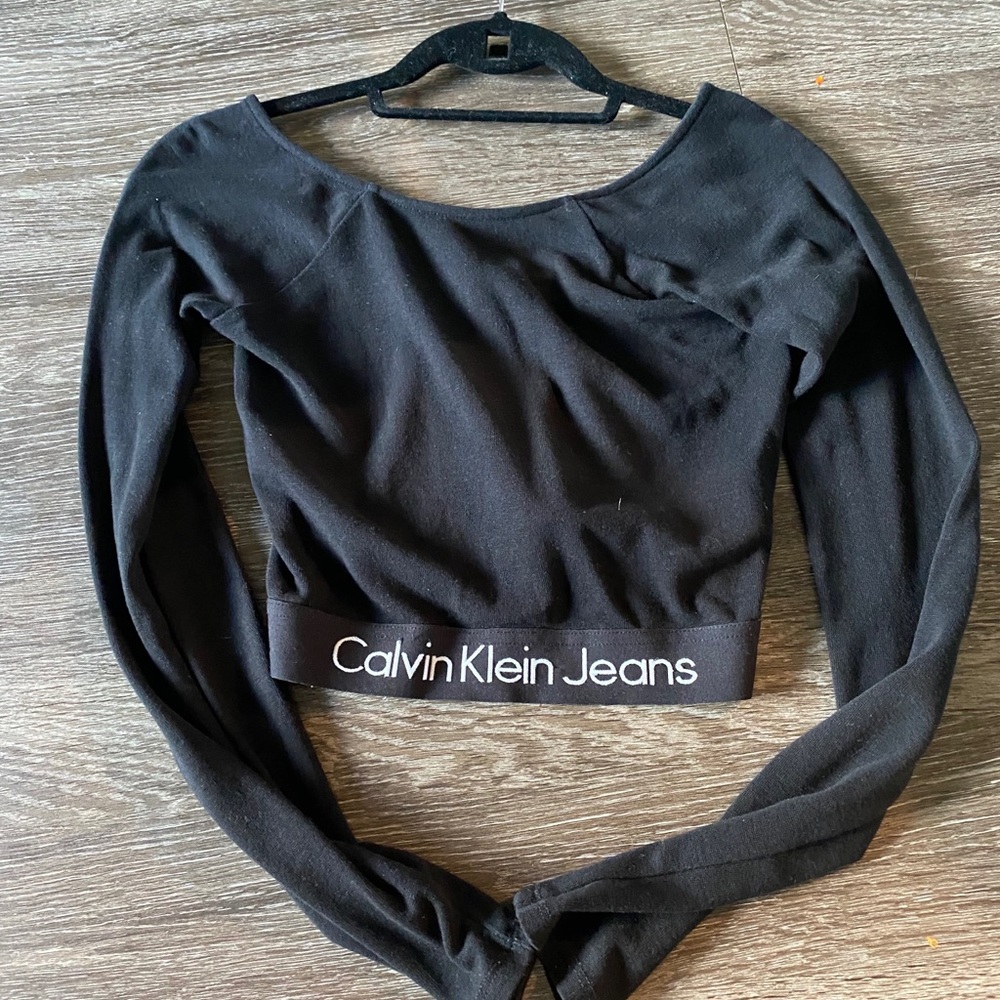 Calvin Klein crop top!